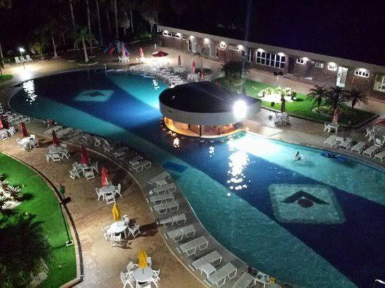 Apartamento Em Resort 巴雷里尼亚斯 外观 照片
